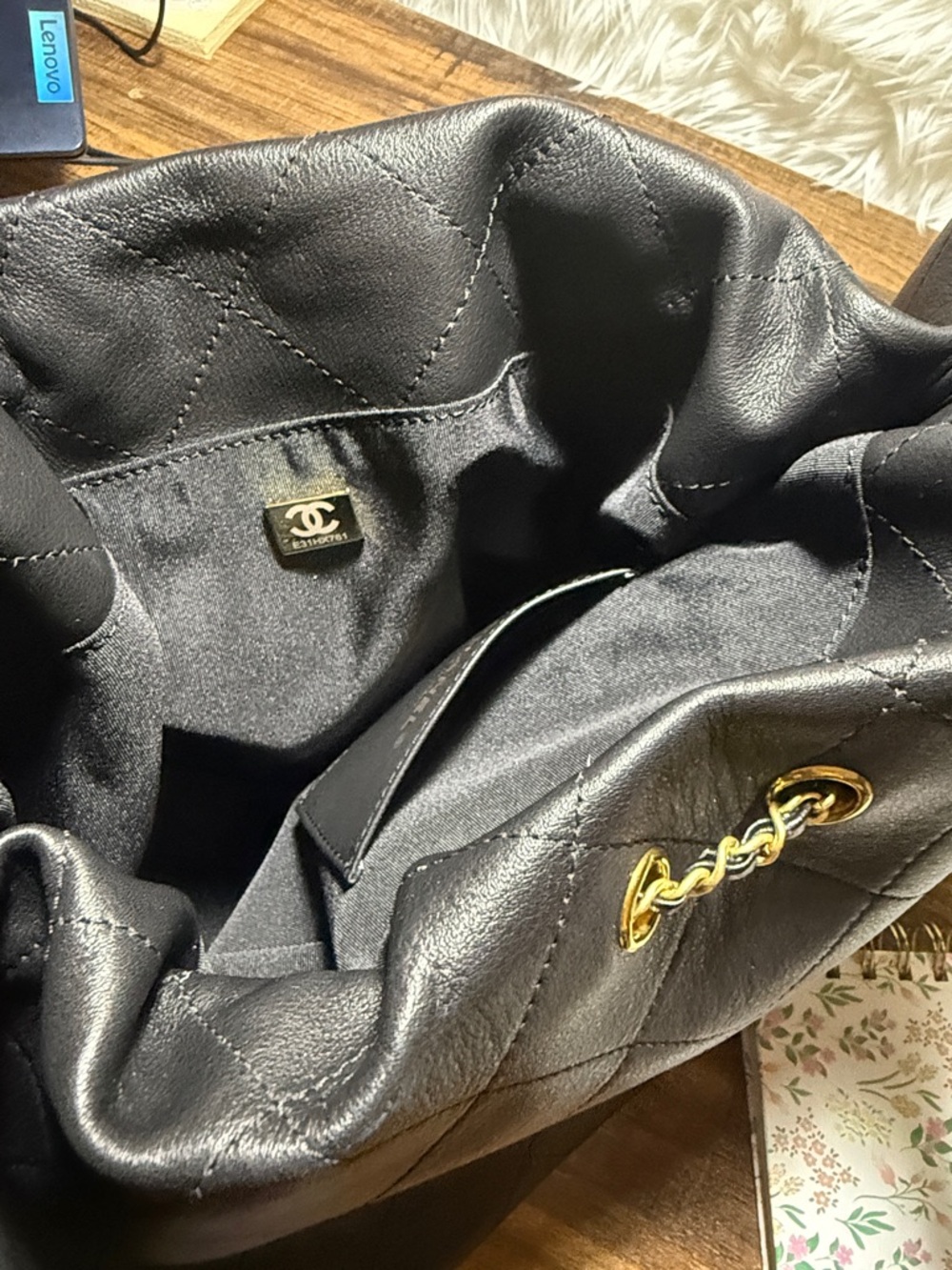 CHANEL Black Quilted Leather Shoulder Bag with Gold Chain Detail - Picture 9 of 11